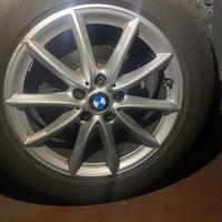 4 Cerchi da 17 BMW x1  gommati pirelli all season