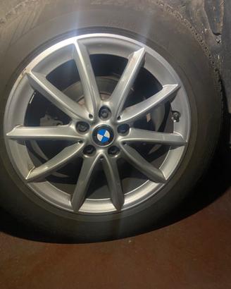 4 Cerchi da 17 BMW x1  gommati pirelli all season