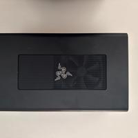 Razer Core X eGPU enclosure con cavo thunderbolt 3