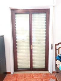 Infissi varie tipologie per rinnovo esposizione 