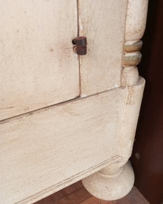 ARMADIO IN LEGNO 