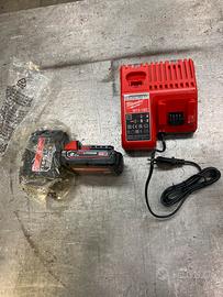 Carica batterie milwaukee