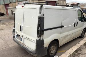 Autocarro opel vivaro