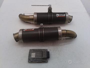 Ducati Monster 696 scarico terminale marmitta mivv