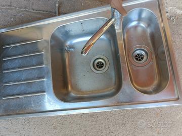 piano cottura induzione,lavello,cappa