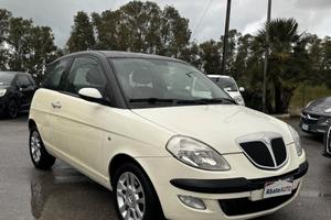 Lancia Ypsilon 1.3 Multijet 16V Momo Design
