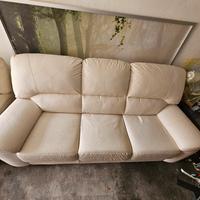 Divano bianco in pelle