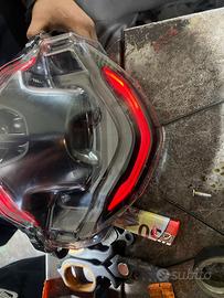 faro sh colore rosso dal 2021/2025