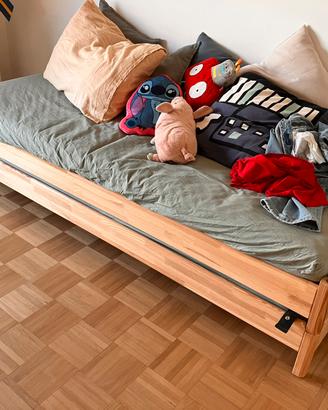 Letto in pino impilabile con materasso