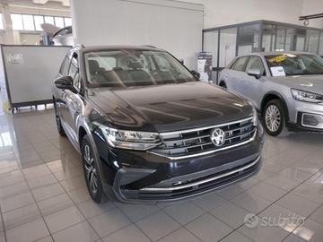 VOLKSWAGEN Tiguan 2.0 TDI 150 CV SCR DSG Life