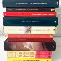 11 libri di autori italiani edizioni Mondadori