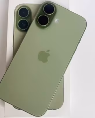 iPhone 17 verde acqua come nuovo