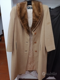 Cappotto donna con collo in pelo