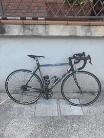 Bici da corsa Carraro Valles 940 Campagnolo Chorus
