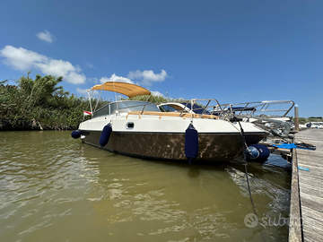 Semi cabinato 7 metri