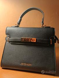 borsa a mano in pelle nera