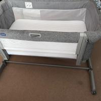 Culla chicco next to me