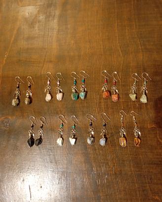 orecchini con pietre naturali