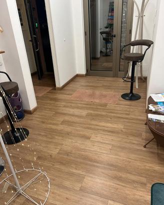 pavimento multistrato SPC colore noce