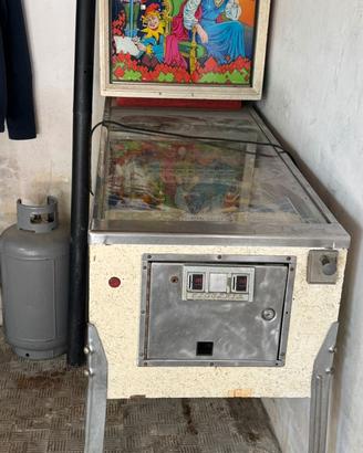 flipper Queen's Castle
