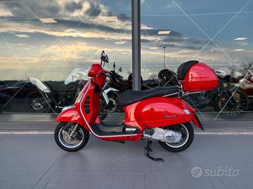 Piaggio Vespa 250 GTS