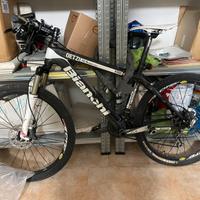 Mtb mountain bike bianchi oetzi 9300 carbonio