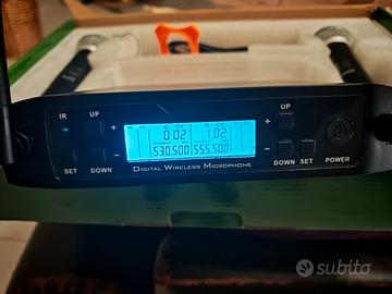 Microfoni professionali Wireless UHF nuovi 