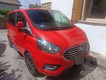 Ford Tourneo Custom
