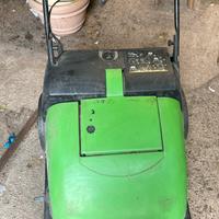 Spazzatrice pavimenti