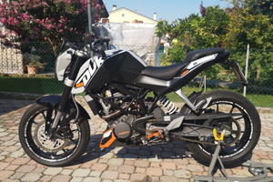 Ktm duke 125