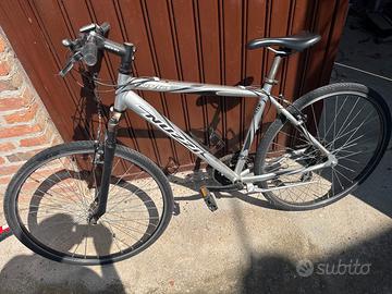 Bicicletta trekking