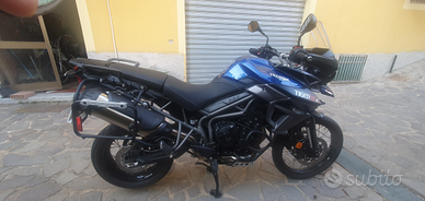 Triumph Tiger 800 XCX