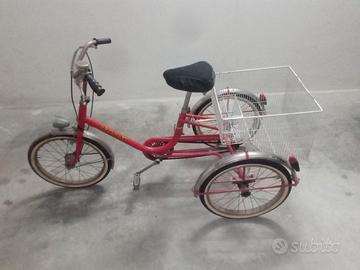 Tricicletta con ampio cestello.