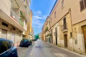 Cava de' Tirreni - Monolocale al 1° piano con balc