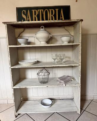 Scaffale vintage rustico