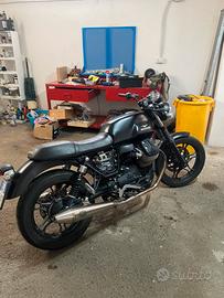 MOTO GUZZI V7 II STONE – 2016 – 17.700 KM – €4.500