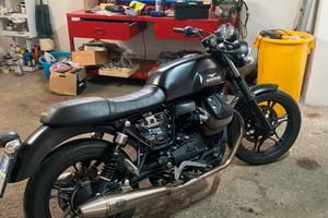 MOTO GUZZI V7 II STONE – 2016 – 17.700 KM – €4.500
