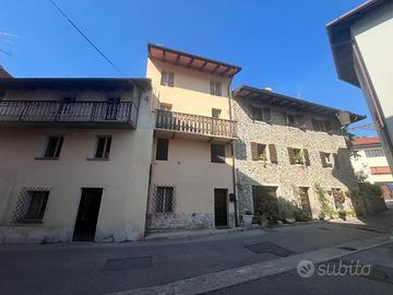 CASA IN LINEA BICAMERE ZONA CENTRO STORICO