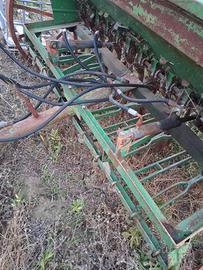 Seminatrice per estirpatore vibrocoltivatore