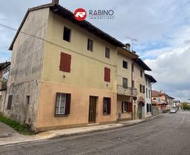 MERETO DI TOMBA - Casa a Schiera di testa