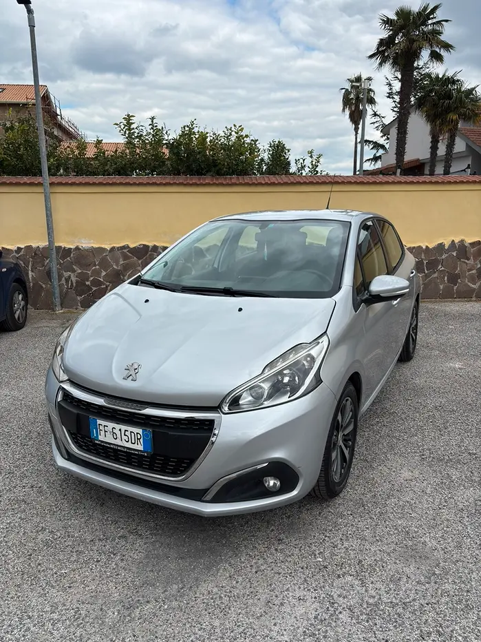 Peugeot 208 1° serie