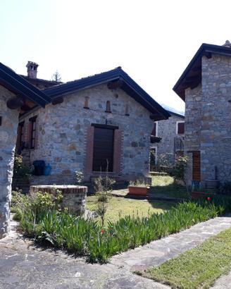 Antico Casale in Sasso in Alta Val d'Arda