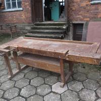 Antico banco da falegname