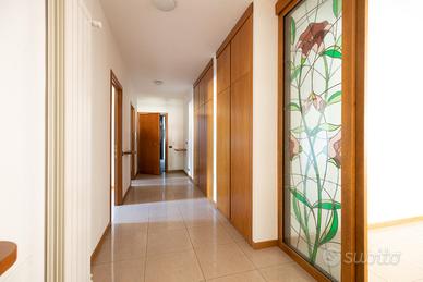 Raffinato quadrilocale in Breno