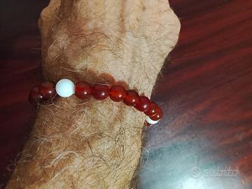 Bracciale con corniola e agata bianca 