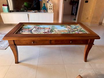 Tavolino da salotto vintage con ricamo gobelin