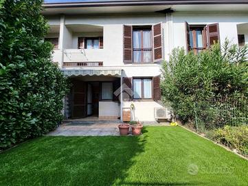 VILLA A SCHIERA A BESANA IN BRIANZA