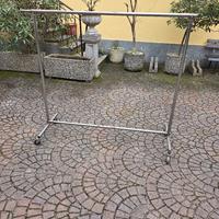 CARRELLI PER ABBIGLIAMENTO