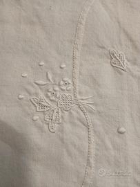 Lenzuolo mistolino. Vintage. Orlo a giorno ricamo 