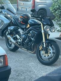 Triumph street triple 675